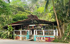 Rio Lindo Hotel